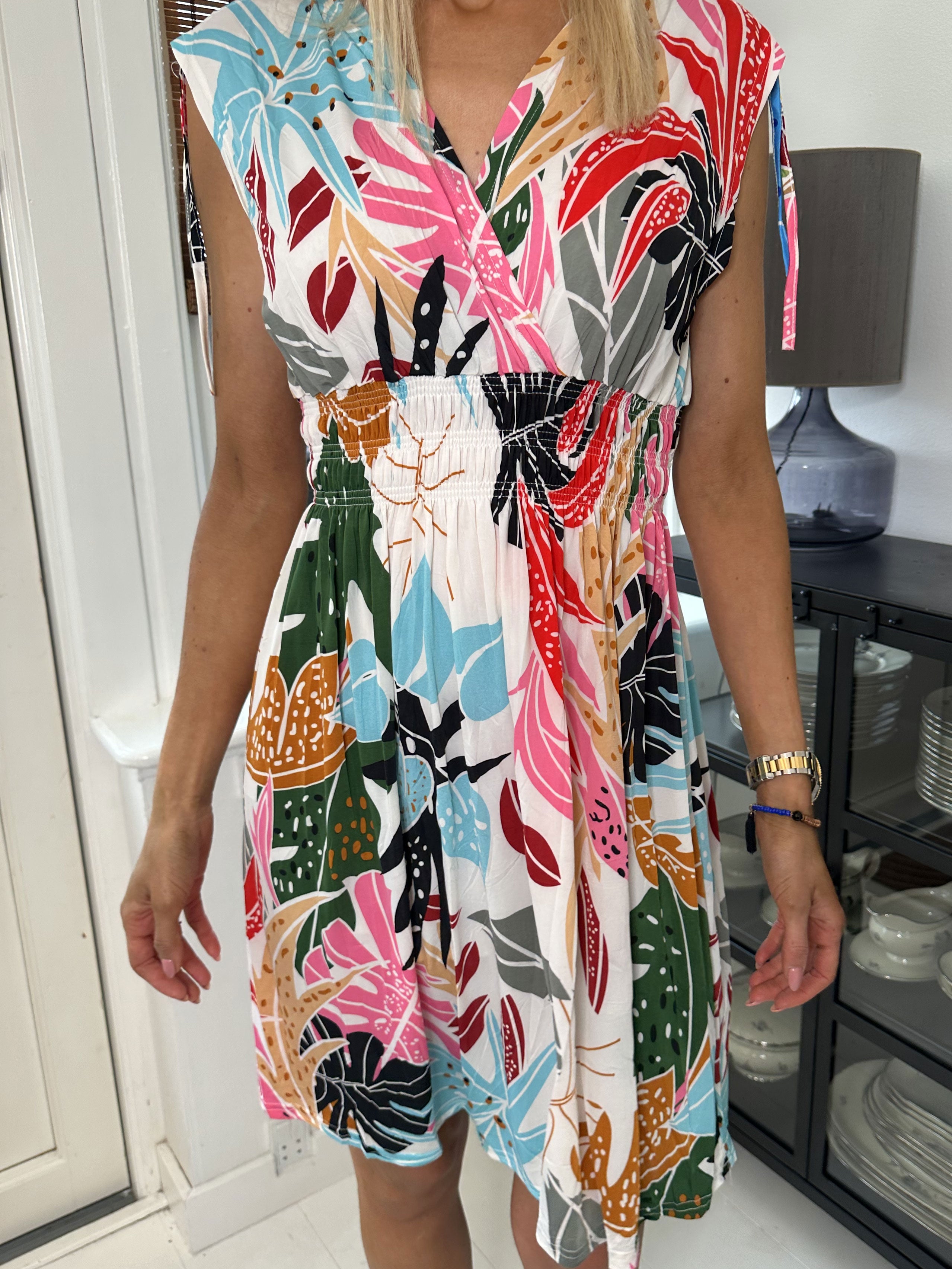 Pams Multi Short - Kort elastisk kjole i krølfrit stof